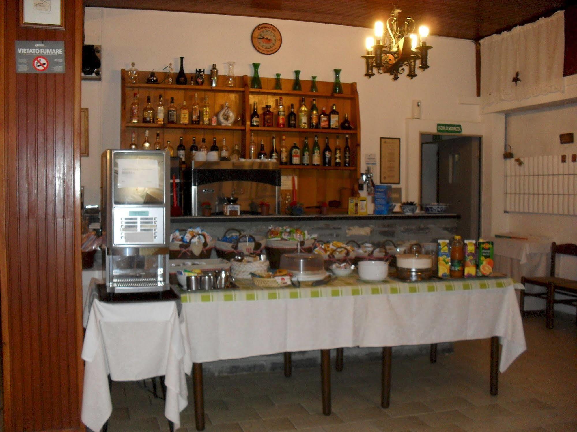 Al Caminetto Hotell Aosta Exteriör bild
