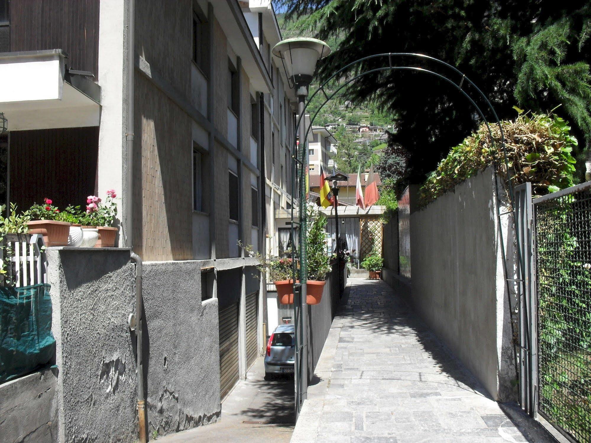 Al Caminetto Hotell Aosta Exteriör bild