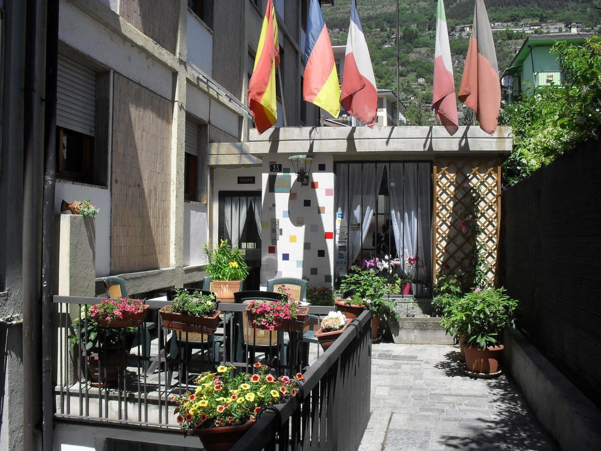 Al Caminetto Hotell Aosta Exteriör bild